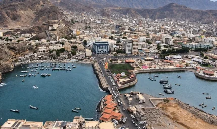 الحرب على الحوثيين تتصاعد مع تقدمهم نحو باب المندب